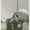 Special Days - Mothers' Day - Typical American Mother in pushcart