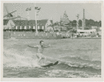 Sports - Waterskiing - Man waterskiing by his teeth