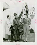 Tennessee Participation - Beauty queens and man with monkey and baby burro