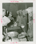 United States - Army - Soldiers in lunch line