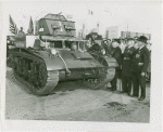 United States - Army - Veterans inspect tank