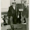 Wendell Wilkie getting off boat