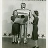 Westinghouse - Mechanical Man and Dog (Elektro and Sparko) - Elektro singing with woman while other woman conducts