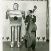 Westinghouse - Mechanical Man and Dog (Elektro and Sparko) - Elektro and man playing upright bass