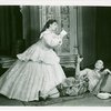 Gertrude Lawrence (Anna Leonowens) and Yul Brynner (The King) in The King and I