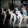Polly Rowles (Mollie Plummer) and dancers in No Strings