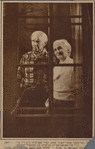 [Caption in Hebrew followed by]: Carl Sandburg and his wife.--Study by Bernard Hoff[?]