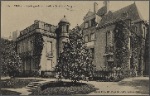 Vichy. Façade gauche du pavillion de Mme. de Sévigné.