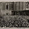 Richard Wagner's works received special performances in this war year: at the invitation of the Führer, 20,000 soldiers and workers were guests at the Bayreuth Festspiel (Wagner Festival), and the Führer spent time with them.