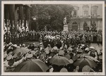 [A solemn state ceremony takes place in front of the Unter den Linden memorial in honor of Colonel General Baron von Fritsch who was killed by the enemy on September 22nd on the eastern front.  General Field Marshal Goering in front of the casket.]