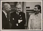 The conclusion of the non-aggression pact between Germany and Soviet Russia was a thorough rebuff of England's policy of encirclement.  At the signing of the pact in the Kremlin.  Mr. Stalin (right), Foreign Minister Ribbentrop (middle) and Legation Counsellor Hencke (left).