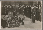 After his reception by General Franco during his visit to Spain, Reich Leader Heinrich Himmler honored the memory of Spanish freedom fighter Primo de Rivera by laying down a wreath.