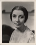 Lynn Fontanne in the original Broadway production of Noël Coward's "Point Valaine."