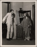 Alfred Lunt and Lynn Fontanne in the original Broadway production of Noël Coward's "Point Valaine."