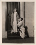 Alfred Lunt and Lynn Fontanne in the original Broadway production of Noël Coward's "Point Valaine."