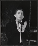 Alec Guinness in the stage production Dylan