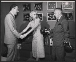 Walter Pidgeon, Diana van der Vlis and Guthrie McClintic in rehearsal for the stage production The Happiest Millionaire