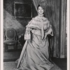 Lynn Fontanne in a scene from the original Broadway production of Noël Coward's "Quadrille."