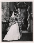 Lynn Fontanne and Alfred Lunt in a scene from the original Broadway production of Noël Coward's "Quadrille"