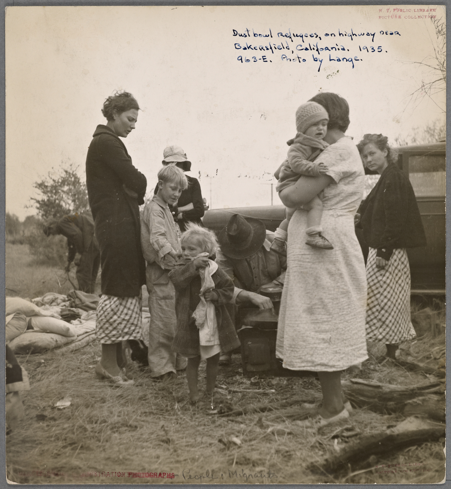 Along The Highway Near Bakersfield California Dust Bowl Refugees Nypl Digital Collections