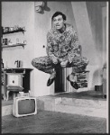 Alan Alda in the stage production The Owl and the Pussycat