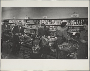 Photographs by Esther Bubley