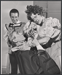 Roy Scheider [standing], John Heffernan and Cynthia Bebout in the stage production The Alchemist