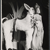 Kenneth McMillan and Carol Glade in the stage production Babes in the Wood