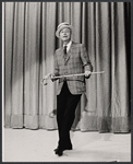 Guest host Robert Young performing in the "Thanksgiving Celebration" episode of The Bell Telephone Hour [November 24, 1964]
