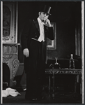 Darren McGavin in the stage production Dinner at Eight