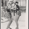 Anne Meara and Ann-Margret in the 1971 television adaptation of Dames at Sea