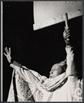 Godfrey Cambridge in the stage production How to Be a Jewish Mother 