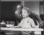 Godfrey Cambridge and Molly Picon in the stage production How to Be a Jewish Mother 