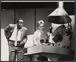 Godfrey Cambridge and Molly Picon in the stage production How to Be a Jewish Mother 
