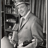 Dan Dailey in the touring stage production The Odd Couple