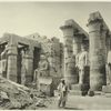 Luxor, le temple, statues Ramses.