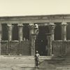 Edfoû [Idfu], les colonnes de pronaos.