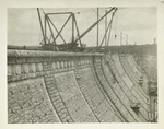 Kensico reservoir. Placing granite facing on the down-stream face of the dam. Bands of rusticated stone at the expansion-joints in dam. Contract 9. August 12, 1915.