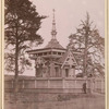 Chasovnia na Besednoi Gore bliz g. Vytegry, osviashchennaia 30 maia 1881 goda.  Imperator Petr Velikii zdes izvolil besedovat s krest'ianami o soedinenii reki Volgi s rekoiu Nevoiu