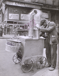 Roast corn man, Orchard and Hester Streets