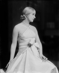 Lynn Fontanne as Ilsa Von Ilsen in Caprice (1928).