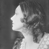 Katharine Cornell as Elizabeth Barrett.