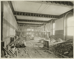Interior work : plasterwork of the ceiling and walls of a room