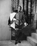 Alfred Lunt as the Earl of Essex "Elizabeth the Queen", NYC: Guild Theatre, 1930.