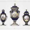 Vase semi-ovoïde allongé appartenant à M. Davis (Ancienne collection de Lord Dudley); Vase a quatre cartels (Collection de M. le baron Adolphe de Rothschild), sujets peints par Morin; Vase ovoïde appartenant à M. Davis (Ancienne collection de Lord Dudley).