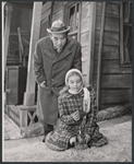 Menasha Skulnik and Elaine Lynn in the stage production Uncle Willie