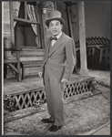 Menasha Skulnik in the stage production Uncle Willie