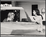 Irwin Corey and Marlo Thomas in the stage production Thieves