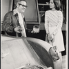 Irwin Corey and Marlo Thomas in the stage production Thieves