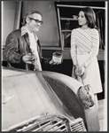 Irwin Corey and Marlo Thomas in the stage production Thieves